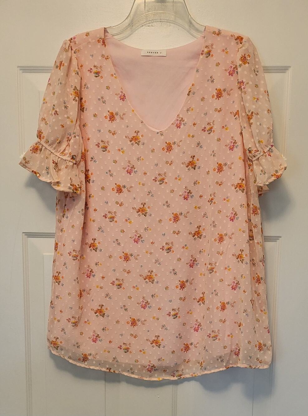 Reborn J Women's Shirt Size Large Pink Floral, Ruffle Short Sleeve Sheer Lined
